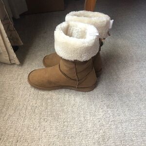 Target Brown Winter Boots with Shearling Cuff